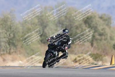 media/Oct-13-2025-Moto Forza (Mon) [[a66d839500]]/4-C Group/Session 4 Turn 7/